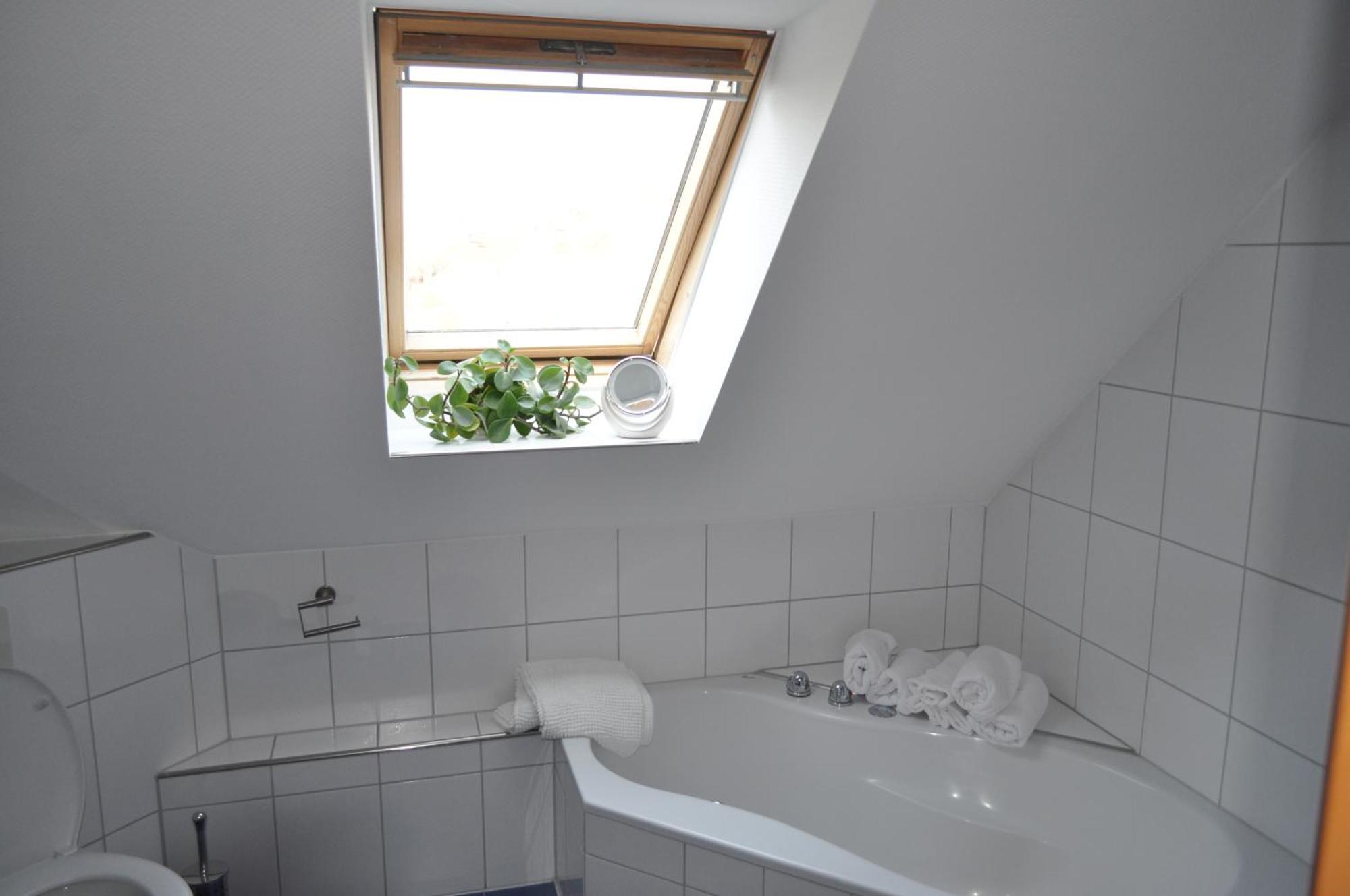 Zentrumsnahe Im Gruenen Apartment Robel